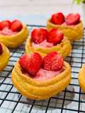 716. Soes Strawberry