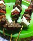Brochetas de res