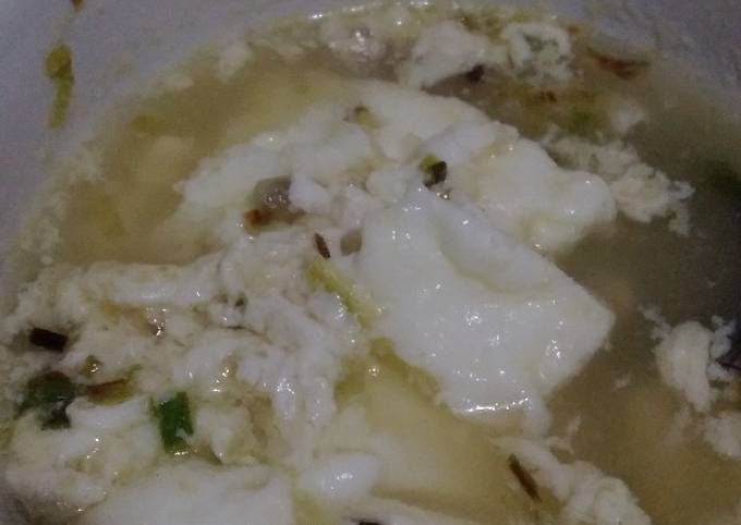 Sup Putih Telur Daun Bawang