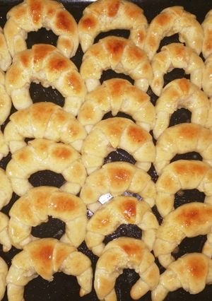 Una foto de Medialunas sin manteca con técnica tang zhong🥐