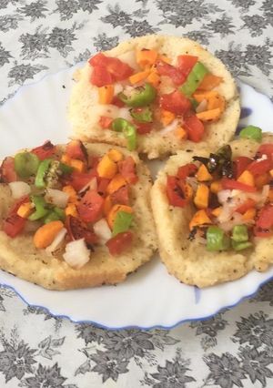 A picture of Bread uttapam.
