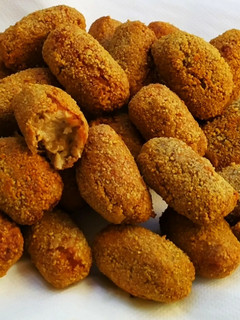 Una foto de Croquetas de pollo y berenjena keto (dieta cetogénica)