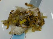 Una foto de camagrocs con pescado