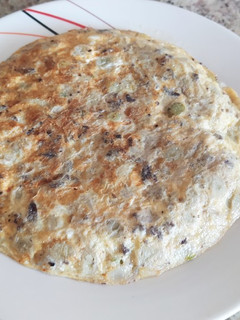 Una foto de Tortilla de habas
