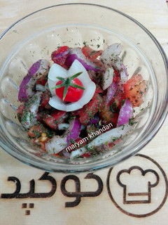 عکسی از دستور سالاد پیاز و گوجه و سماق