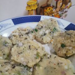 A picture of Aloo kabab.