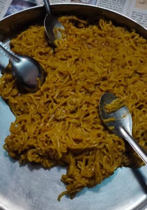 मसाला मैगी (masala maggi recipe in Hindi) रेसिपी मुख्य फोटो