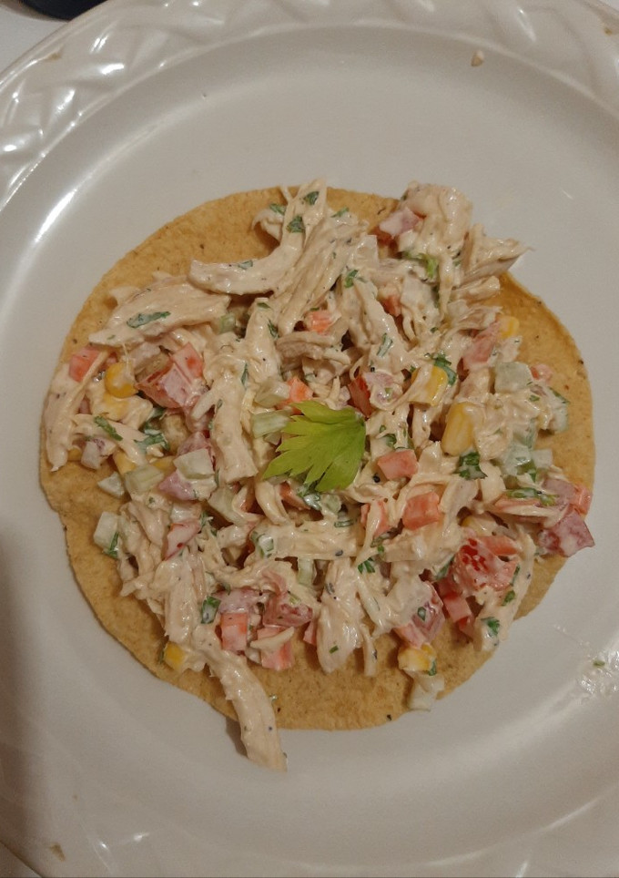 Una foto de Ensalada de pollo fácil y rápido