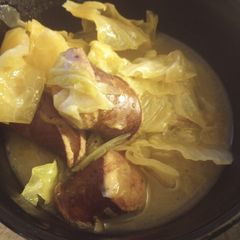 A picture of Sausage and Cabbage Instapot 2024.