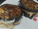 Bocaditos de berenjena🍆con queso🥯tomate y pollo🍅🍗🧀