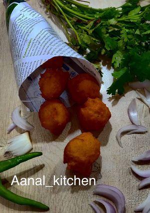A picture of Gujarat na daal vada.