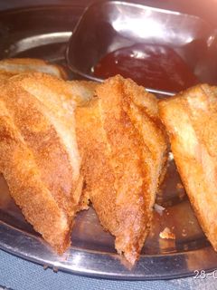 आलू के सैंडविच (aloo ke sandwich recipe in Hindi) रेसिपी मुख्य फोटो