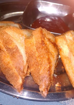 आलू के सैंडविच (aloo ke sandwich recipe in Hindi) रेसिपी मुख्य फोटो