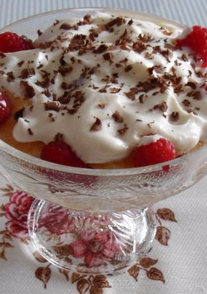 Una foto de Tiramisú de frambuesas