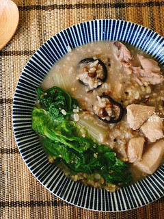 一鍋到底|雞肉蔬菜16穀米粥 的食譜成品照片