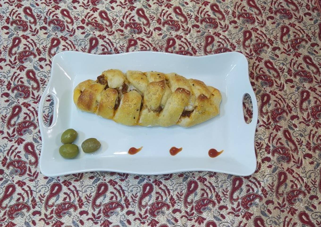 Eshterodel of meat and mushrooms