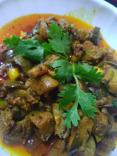 चटपटे बैगन की सब्ज़ी (Chatpate baingan ki sabzi recipe in Hindi) रेसिपी मुख्य फोटो