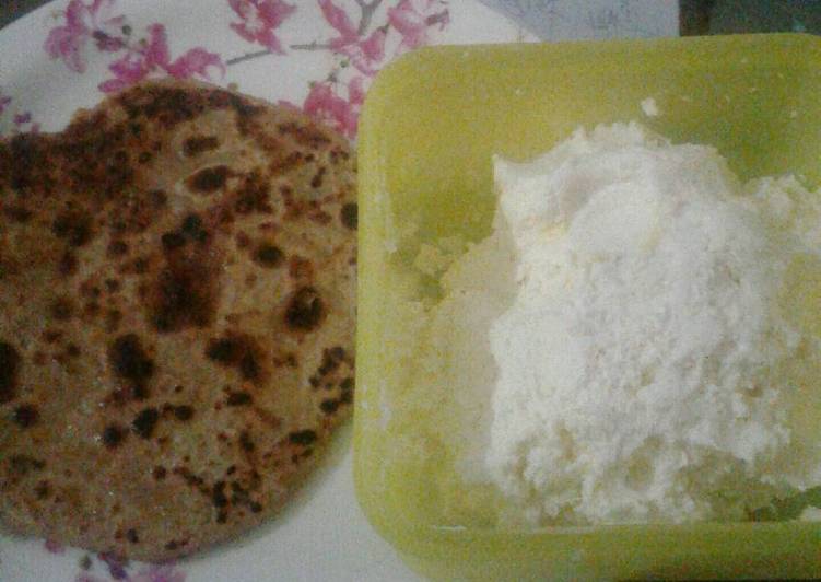 Recipe of Award-winning Aloo pratha with white butter