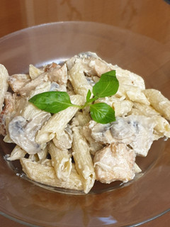 عکسی از دستور پاستا چیکن آلفردو