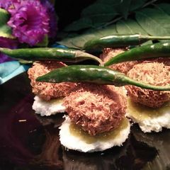 A picture of Vermicelli balls.