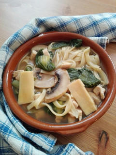Una foto de Ramen expres de pollo