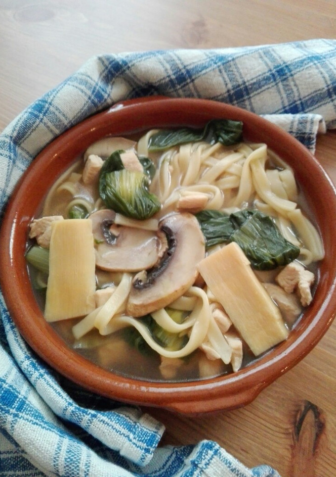Una foto de Ramen expres de pollo