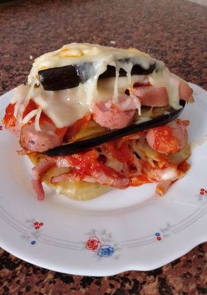 Foto principal de Lasaña de berenjenas y salchichas