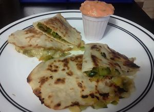 Una foto de Quesadillas de Vegetales...🥒🌶🌰🧀🌮🧀🌮😋😝😜😛