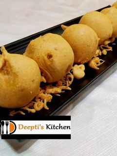 बटाटा वडा (batata vada recipe in marathi) रेसिपी चे मुख्य फोटो