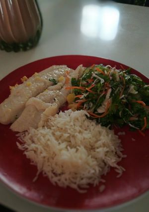 Una foto de Pescado al kion