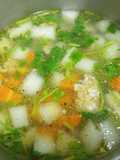 Canh củ cải cà rốt thịt băm