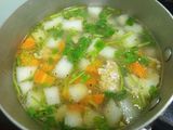 Canh củ cải cà rốt thịt băm