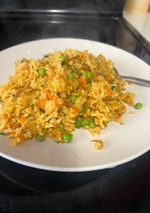 A picture of Street style fried rice.