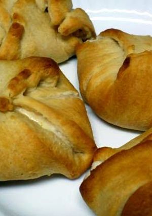 A picture of Chicken Pockets..