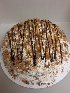 A picture of Butterfinger Cake.