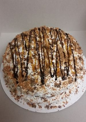 A picture of Butterfinger Cake.