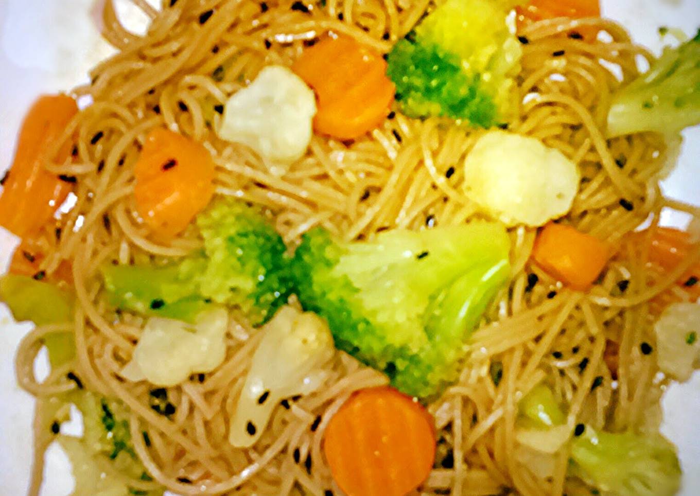 Healthy dinner with noodles