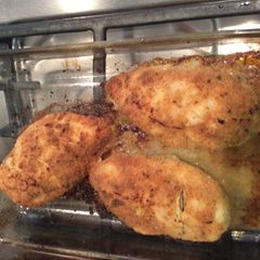 A picture of Garlic Parmesan Chicken.