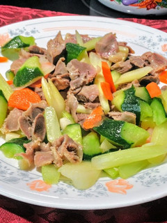 時蔬拌炒雞胗 的食譜成品照片
