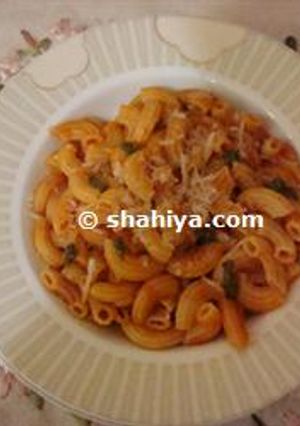 صورة لوصفة طريقة عمل معكرونة بصلصة البندورة والريحان