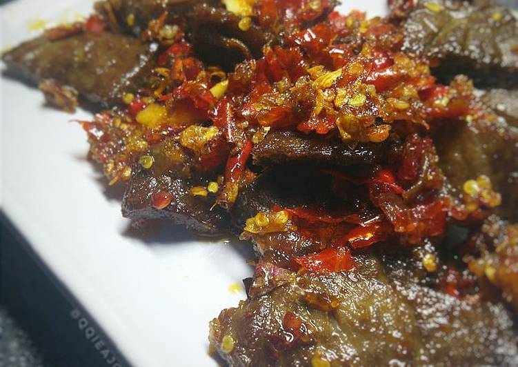 Dendeng Paru Balado