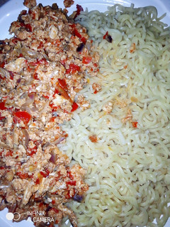 Indomie da Egg sauce ainihin hoton girkin