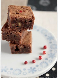 A picture of Easy Walnut Brownies for Valentine's.