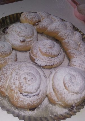 Una foto de Espirales dulces rellenos