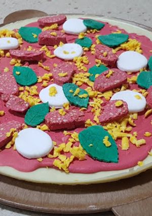 Foto principal de Pizza sin horno -trampantojo- de chocolate y fondant