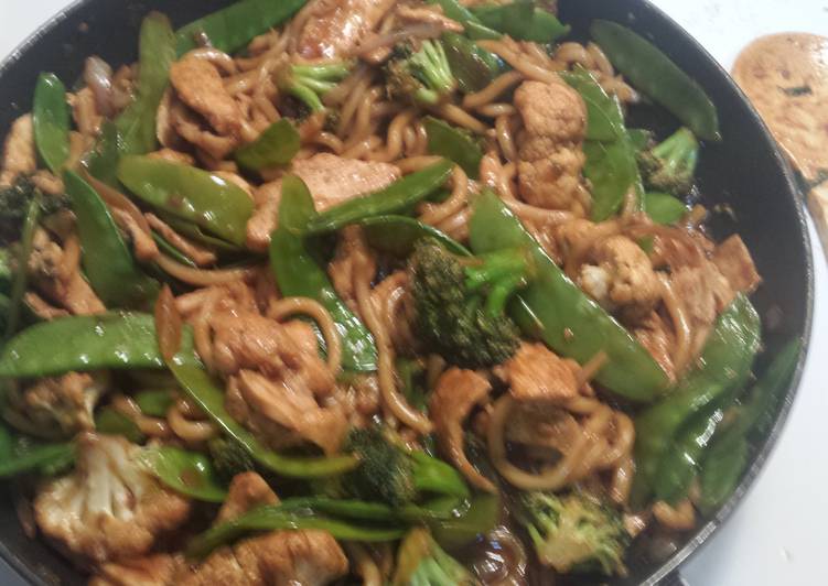 Recipe of Homemade Chicken Udon Stir Fry