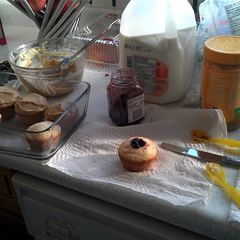A picture of PB&J Cupcakes.