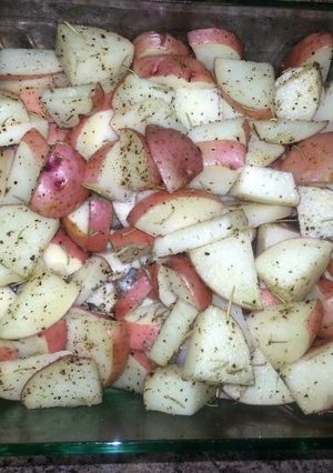 A picture of Rosemary oven roasted potatoes.