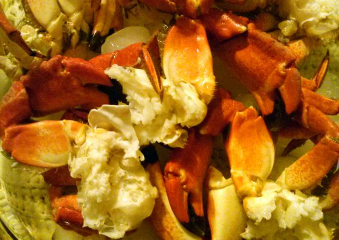 Momma's epic boiled crab legs