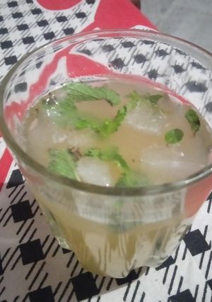 आम पन्ना (aam panna recipe in Hindi) रेसिपी मुख्य फोटो